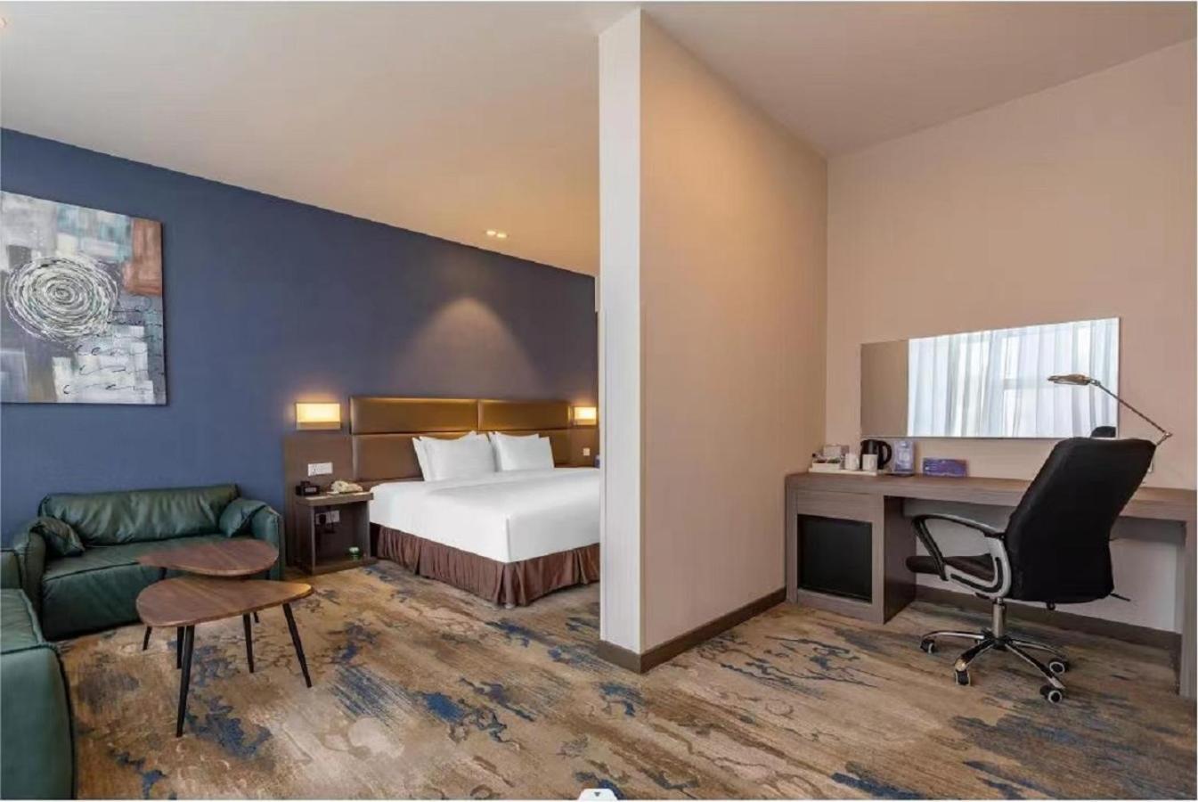 Holiday Inn Express Shenyang North Station By Ihg Exteriör bild
