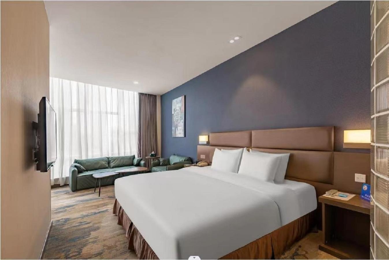 Holiday Inn Express Shenyang North Station By Ihg Exteriör bild