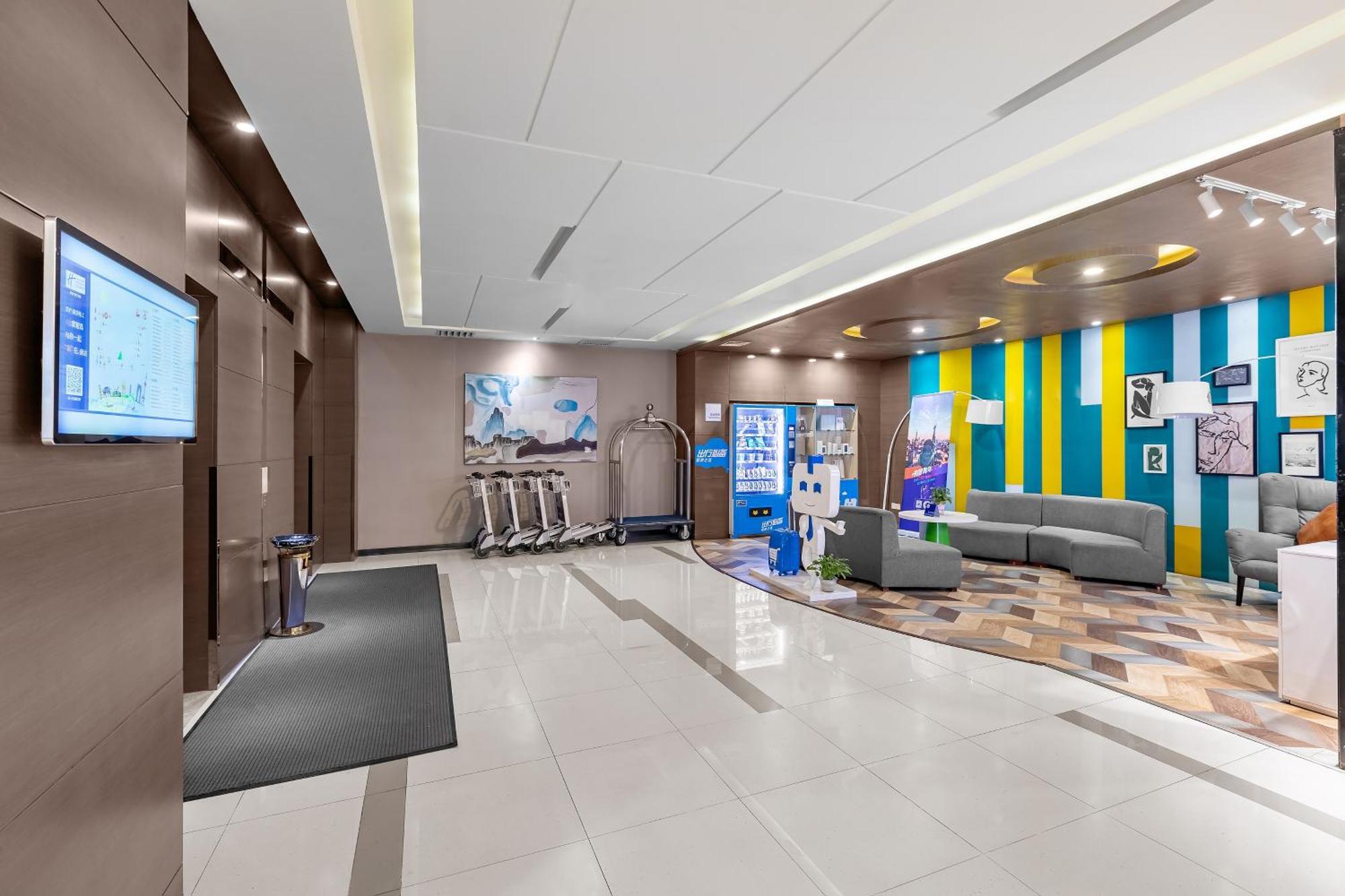 Holiday Inn Express Shenyang North Station By Ihg Exteriör bild