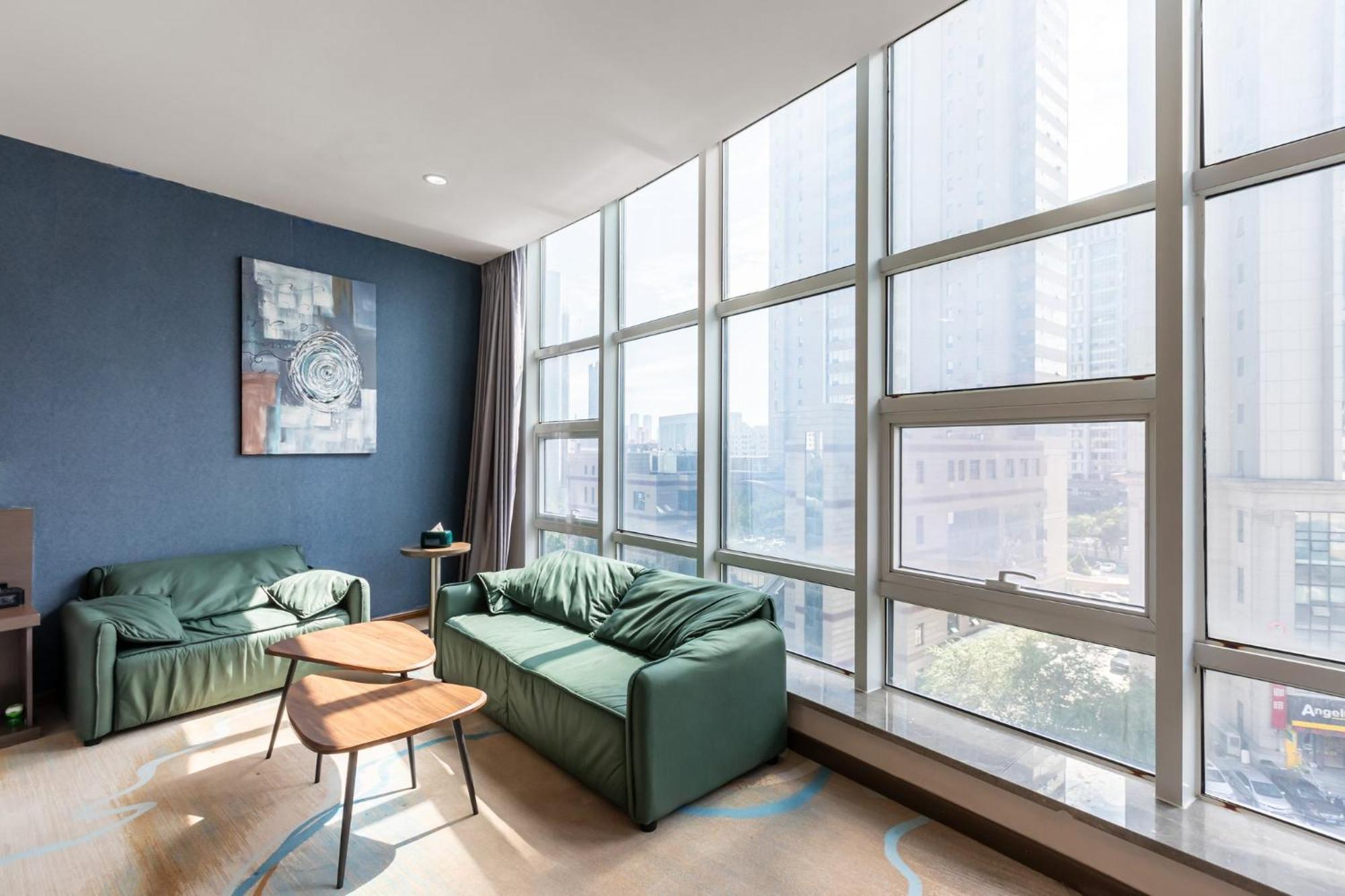 Holiday Inn Express Shenyang North Station By Ihg Exteriör bild