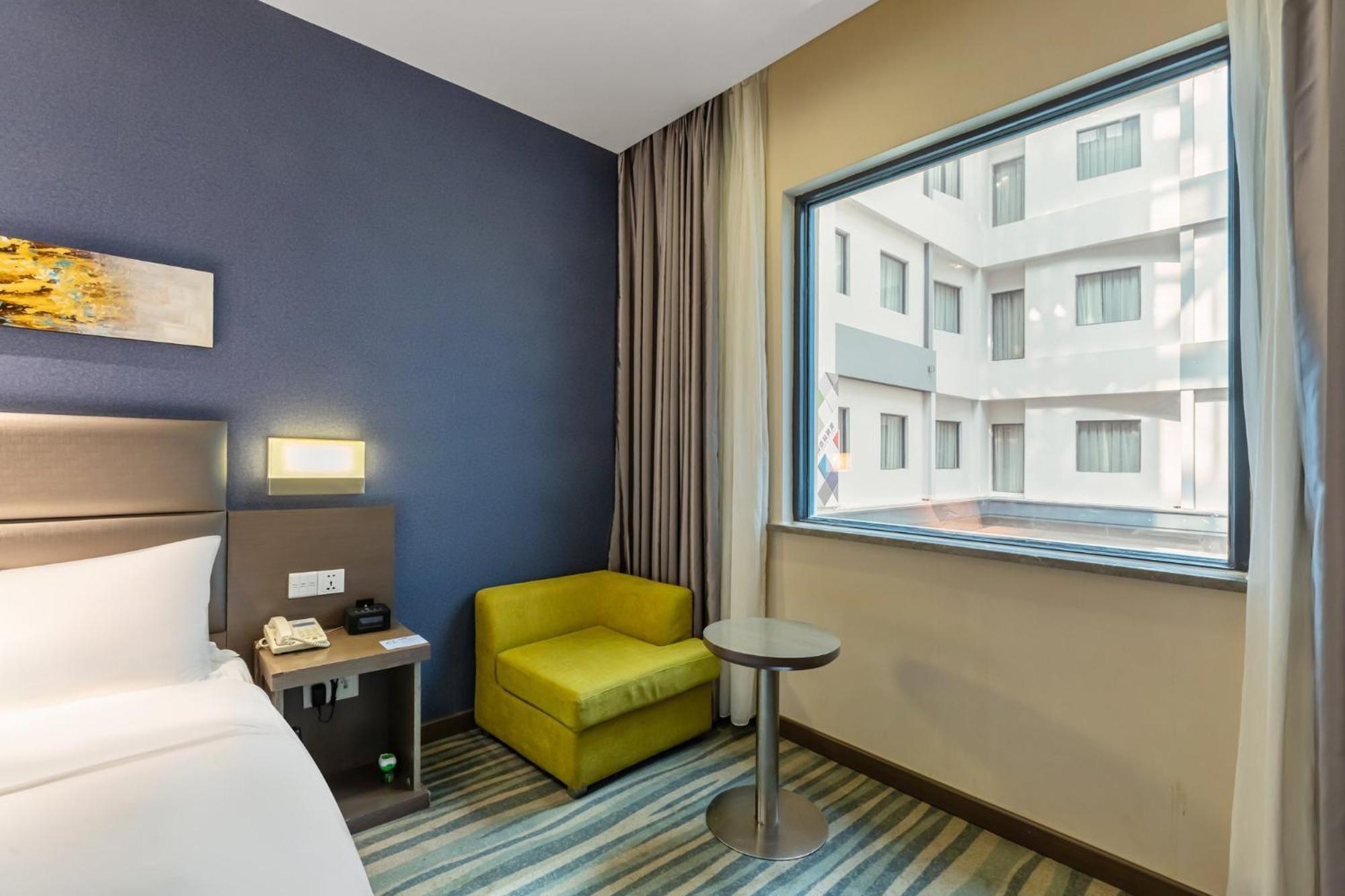 Holiday Inn Express Shenyang North Station By Ihg Exteriör bild