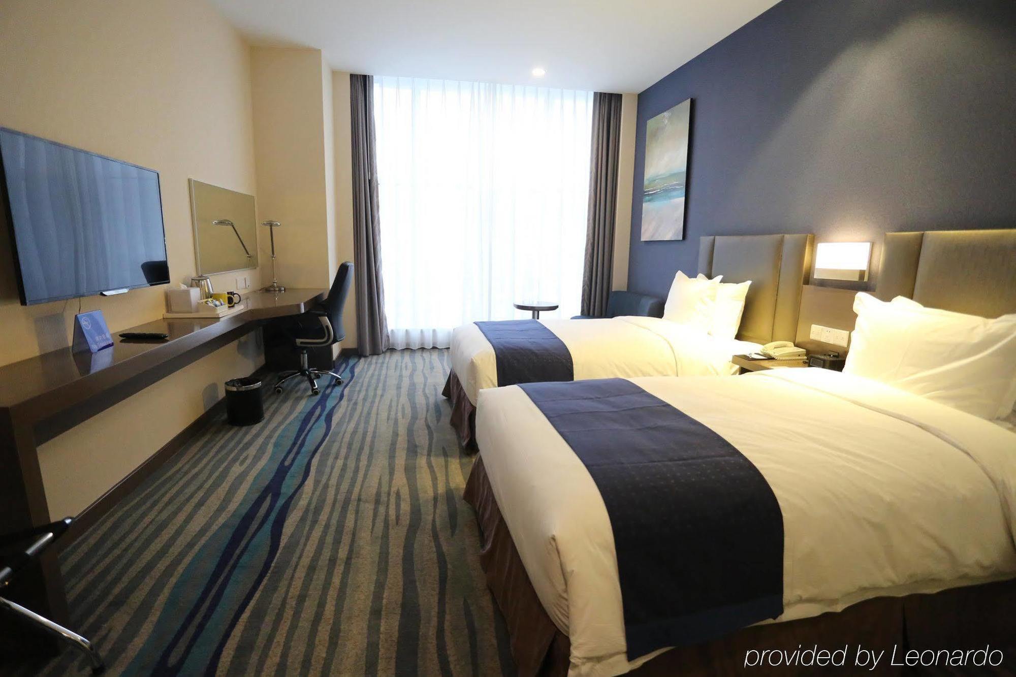 Holiday Inn Express Shenyang North Station By Ihg Exteriör bild