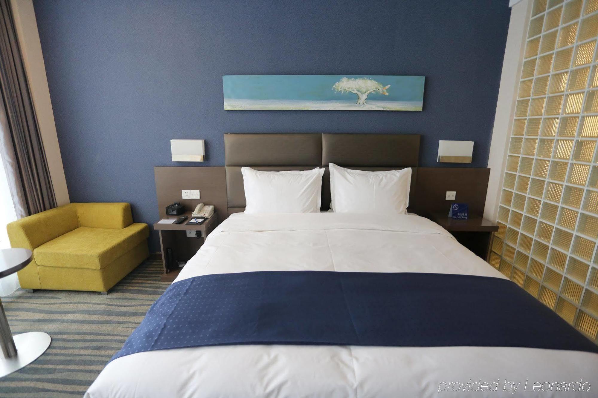 Holiday Inn Express Shenyang North Station By Ihg Exteriör bild